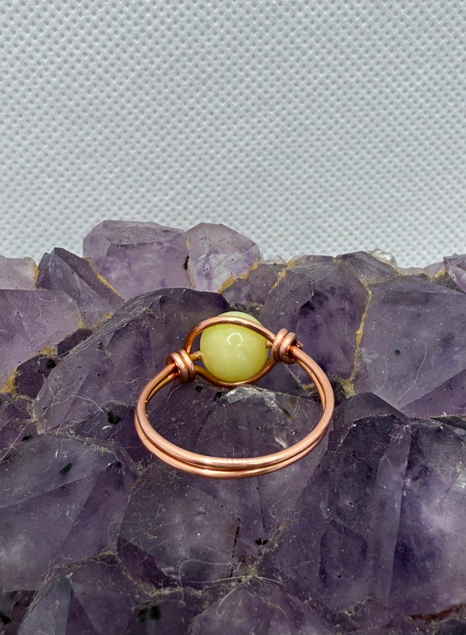 Yellow Serpentine Copper Bead Ring