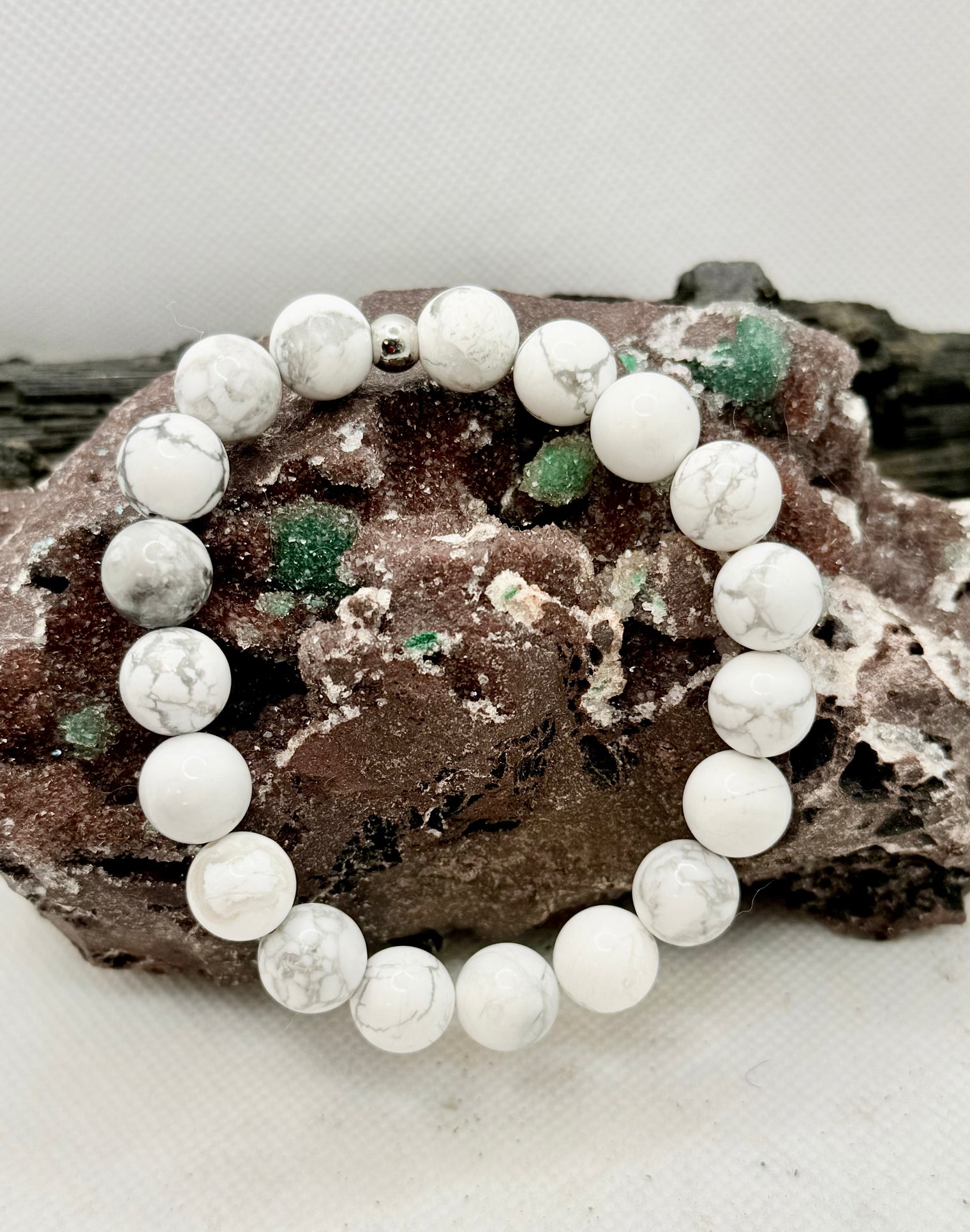 Howlite 10MM Stretchy Bracelet