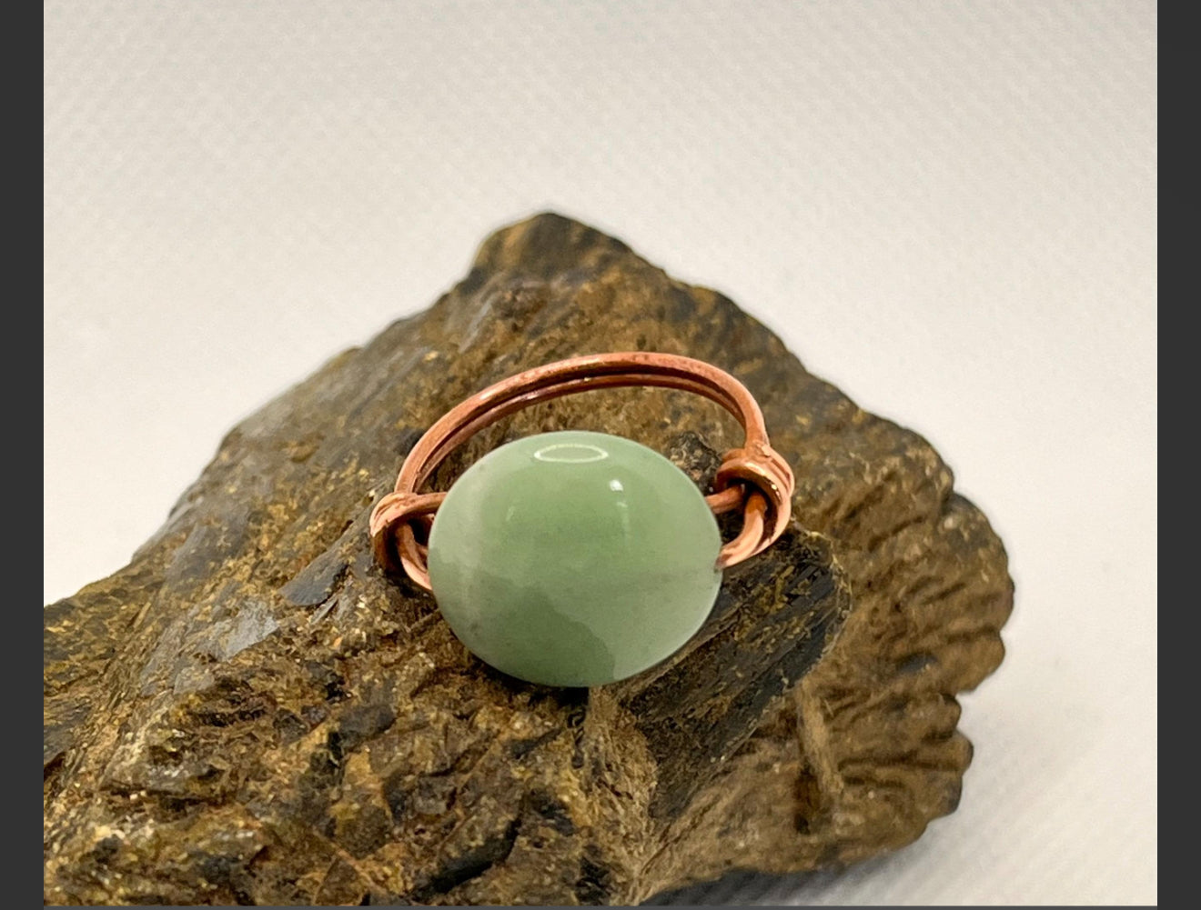 Green Aventurine Copper Bead Ring