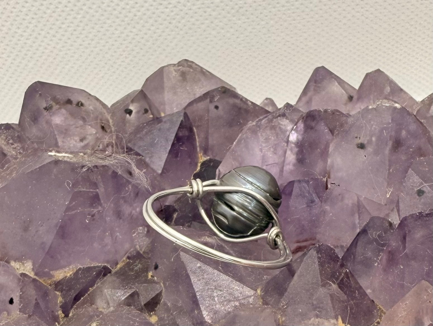 black freshwater pearl wirewrapped ring on tinned copper wire