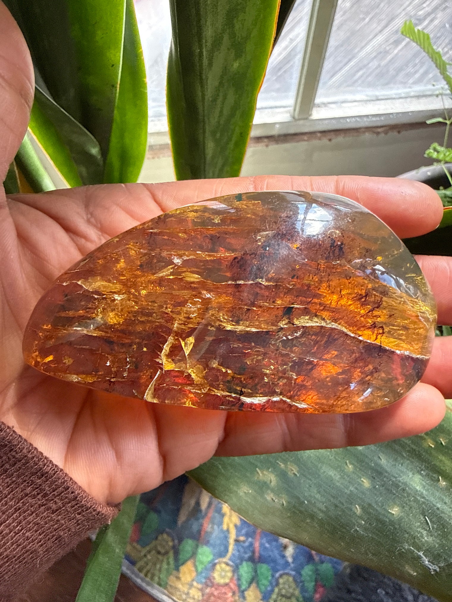 Amber Stone from Chiapas, Mexico, 3.4 inch Large Genuine Amber, 530 Carats , Green Fluorescent Mineral