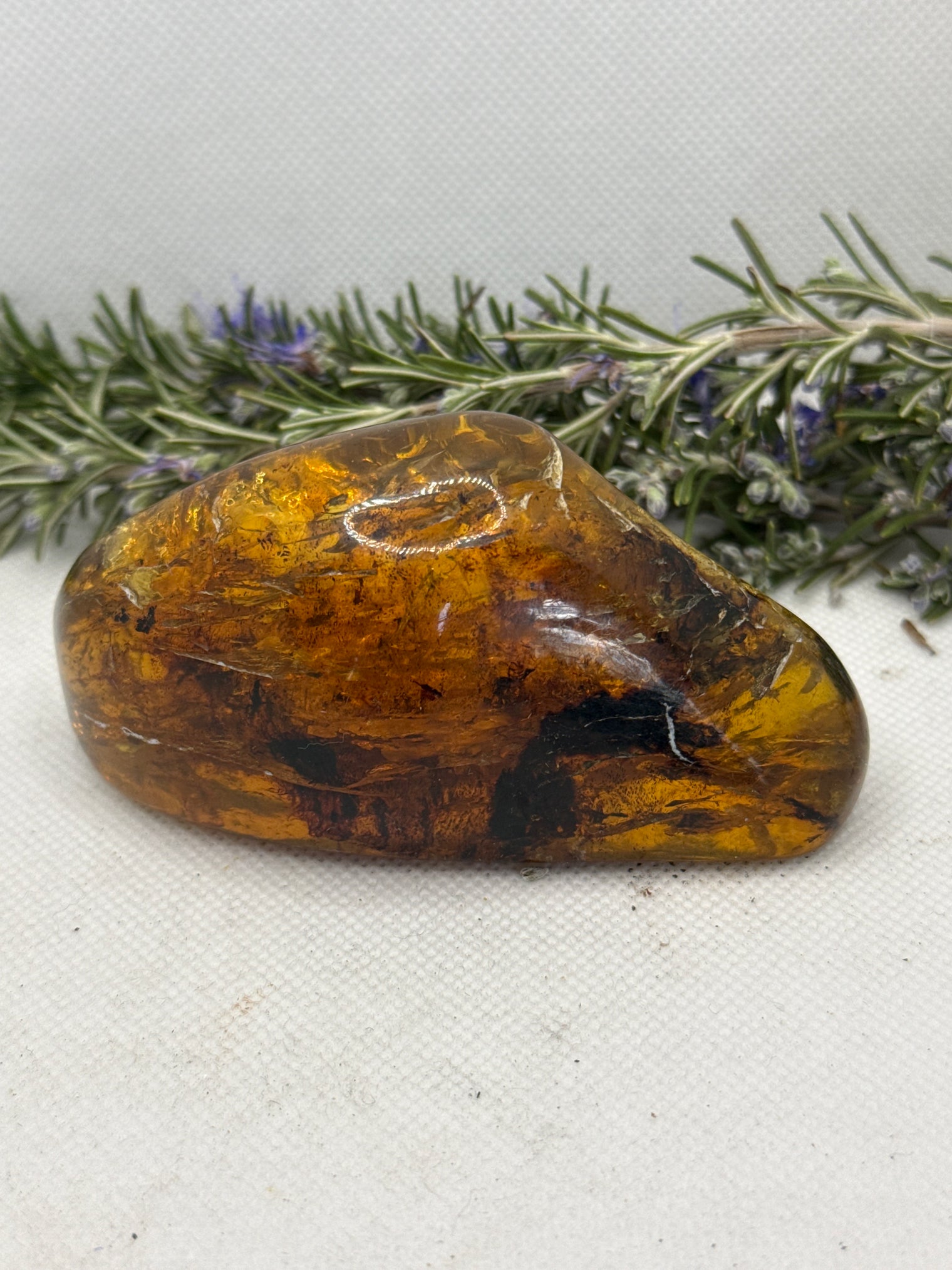 Amber Stone from Chiapas, Mexico, 3.4 inch Large Genuine Amber, 460 Carats , Green Fluorescent Mineral