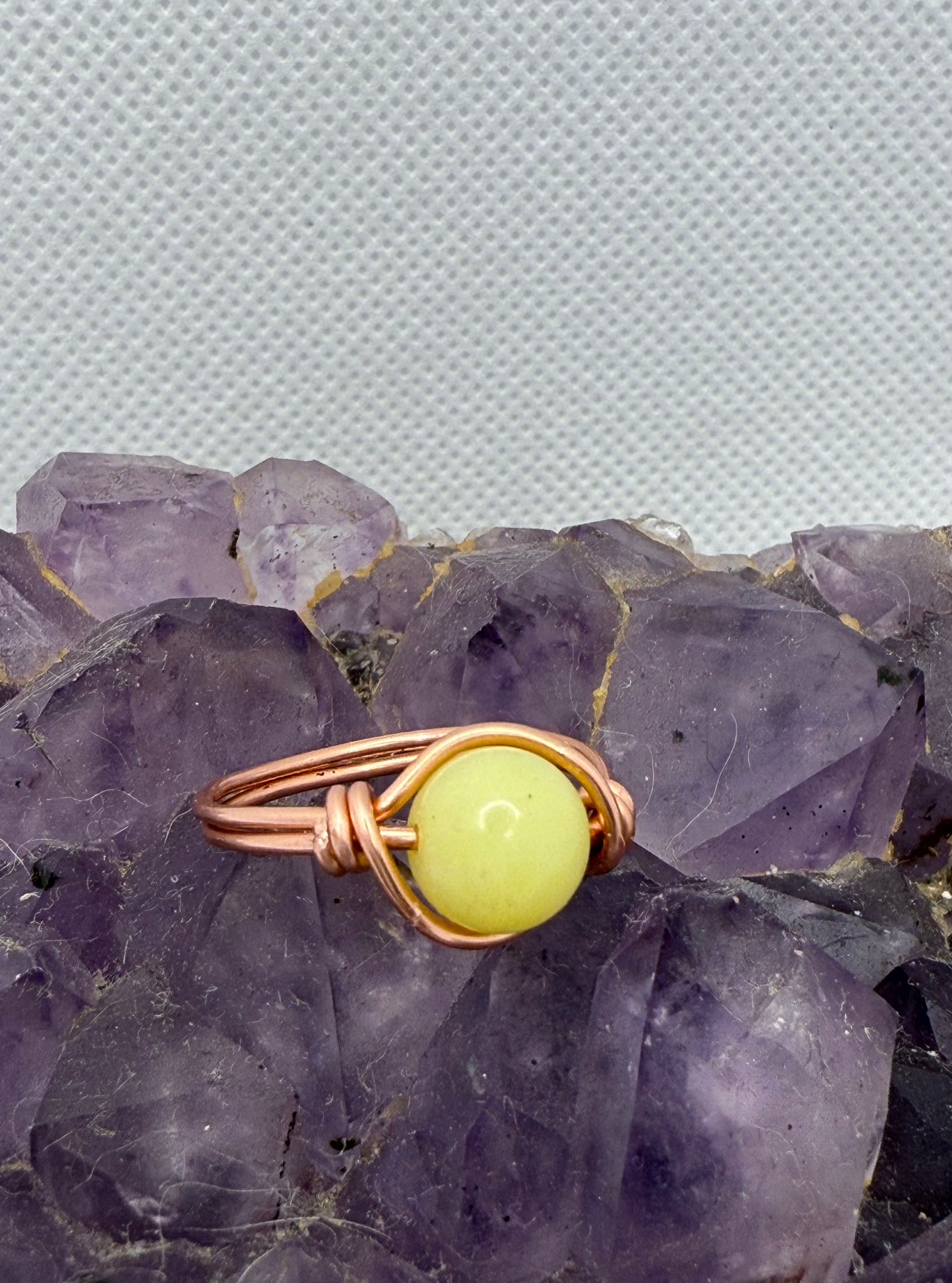Yellow Serpentine Copper Bead Ring