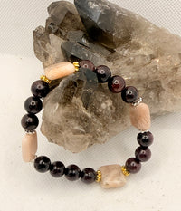 Garnet and Pink Moonstone “Capricorn New Moon 2026” Stretchy Bracelet