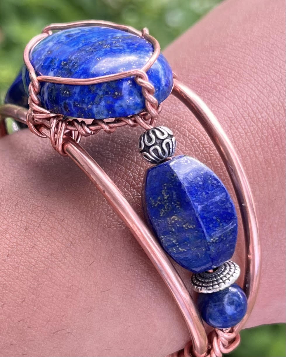 Lapis Lazuli with Faceted Oval Lapis Side Stones Handmade Wirewrapped Bracelet